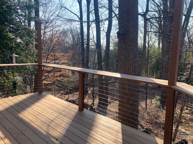 Hardwood Deck/Cable Railing